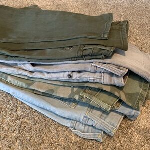 Bundle!!! 4 pairs Old navy rockstar jeans. Various colors. Gently used. SZ 4.